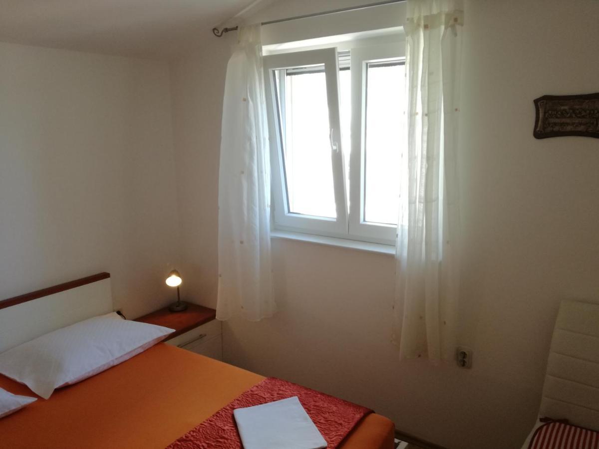 Apartments Nera Тисно Екстер'єр фото